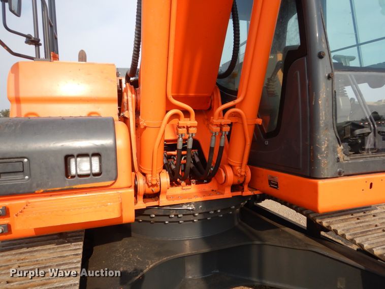 image for item DC8953 2014 Doosan DX225LC-3  excavator
