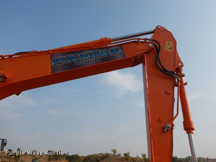 image for item DC8953 2014 Doosan DX225LC-3  excavator