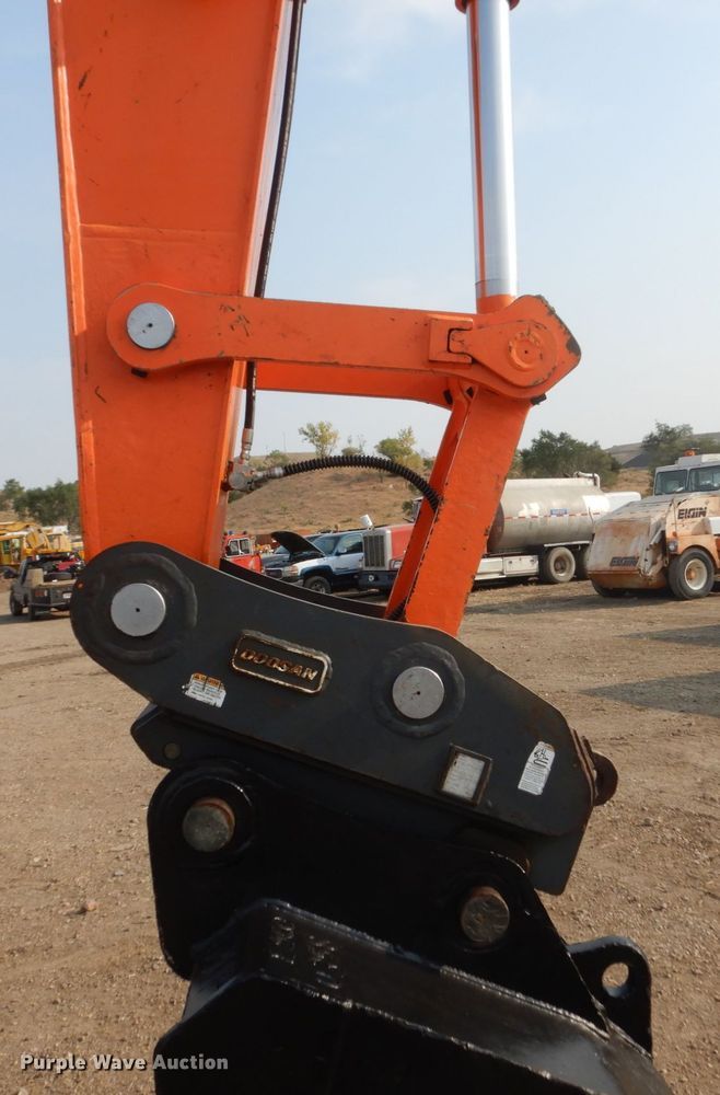 image for item DC8953 2014 Doosan DX225LC-3  excavator
