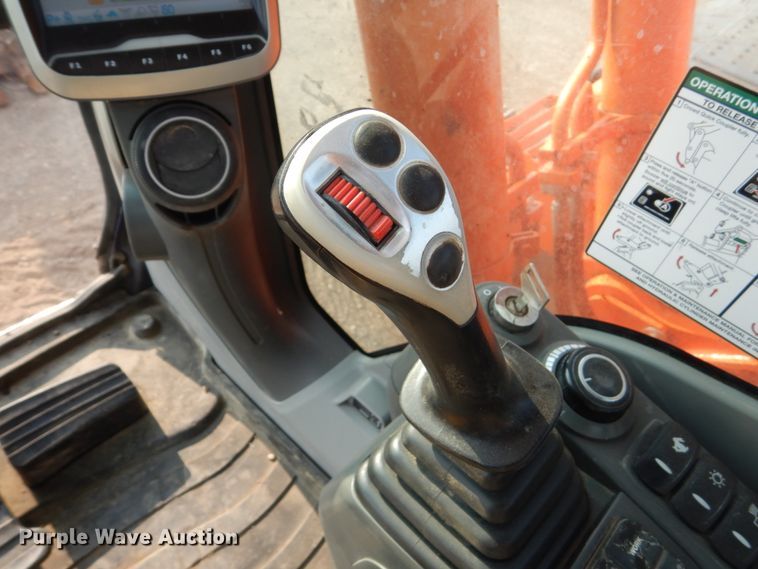 image for item DC8953 2014 Doosan DX225LC-3  excavator