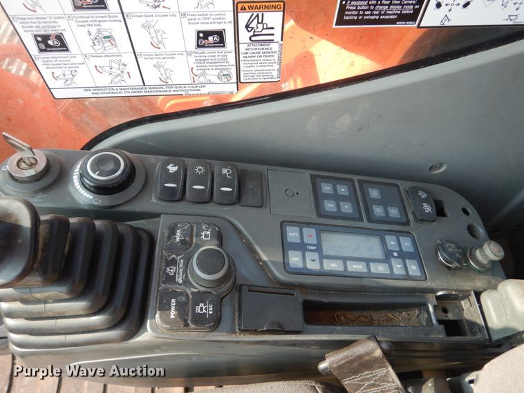 image for item DC8953 2014 Doosan DX225LC-3  excavator