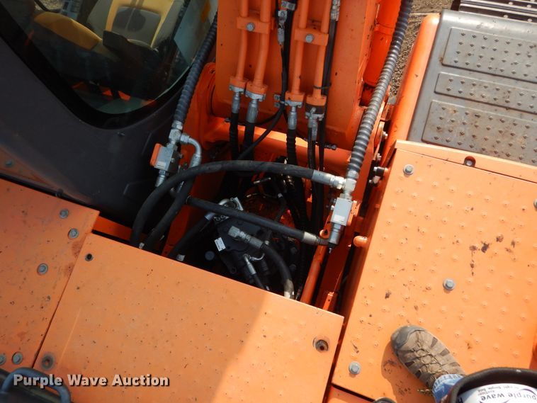 image for item DC8953 2014 Doosan DX225LC-3  excavator