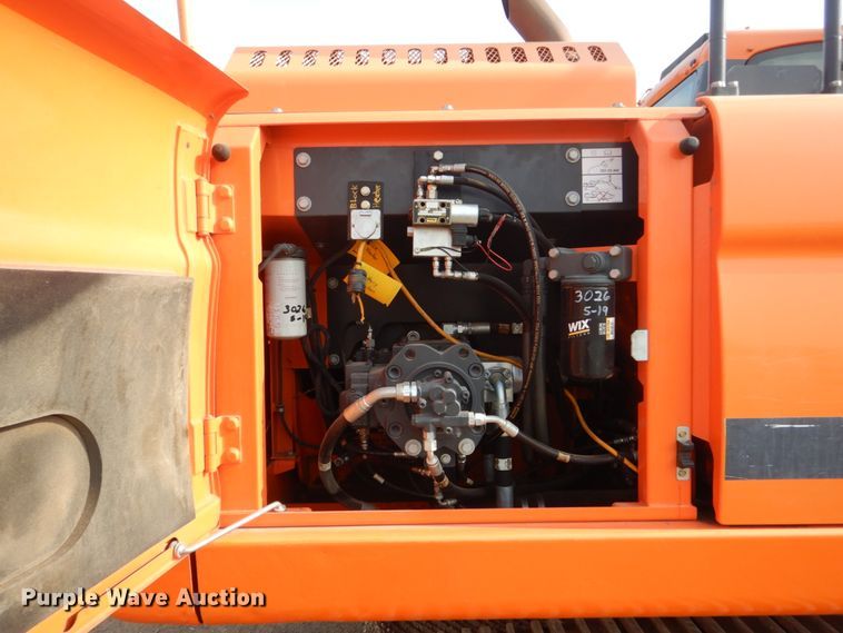 image for item DC8953 2014 Doosan DX225LC-3  excavator