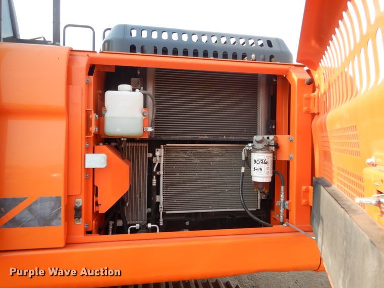 image for item DC8953 2014 Doosan DX225LC-3  excavator