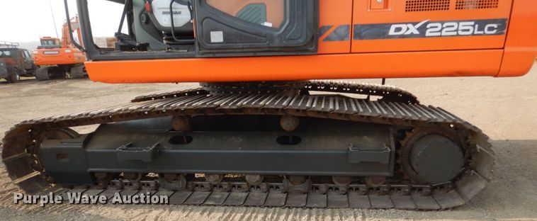 image for item DC8953 2014 Doosan DX225LC-3  excavator