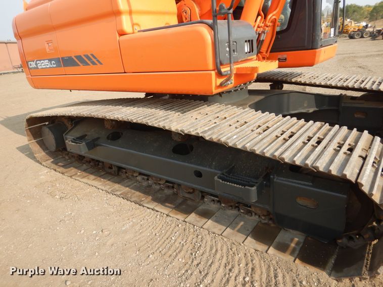 image for item DC8953 2014 Doosan DX225LC-3  excavator
