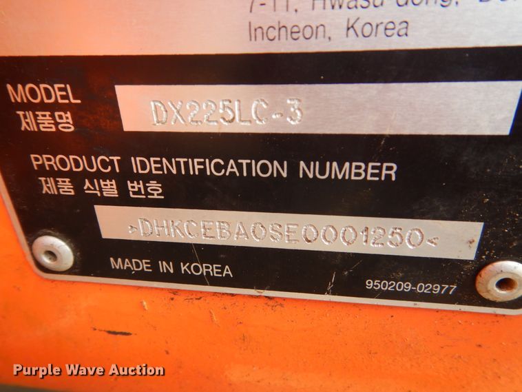 image for item DC8953 2014 Doosan DX225LC-3  excavator
