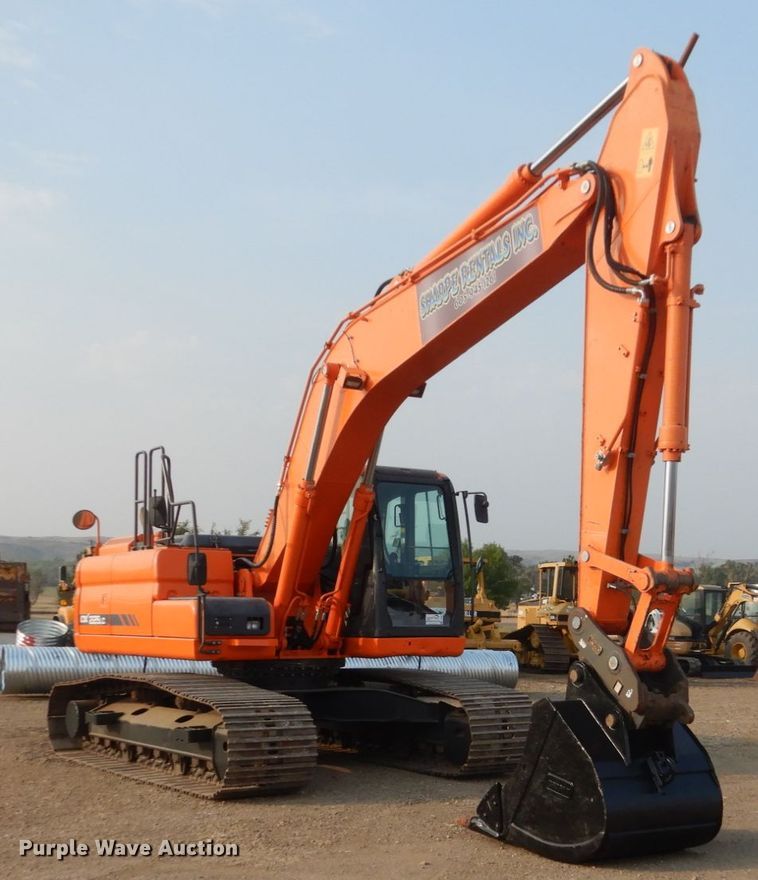 image for item DC8954 2014 Doosan DX225LC-3  excavator