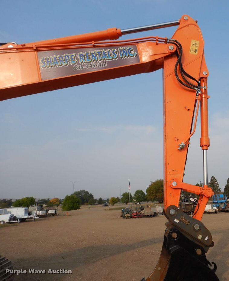 image for item DC8954 2014 Doosan DX225LC-3  excavator