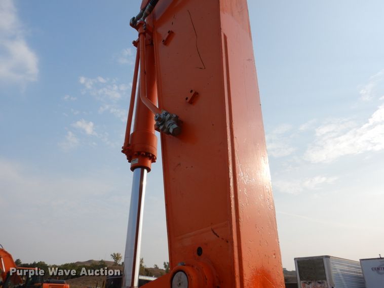 image for item DC8954 2014 Doosan DX225LC-3  excavator