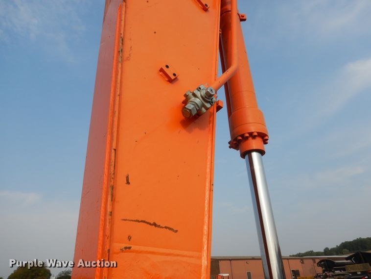 image for item DC8954 2014 Doosan DX225LC-3  excavator