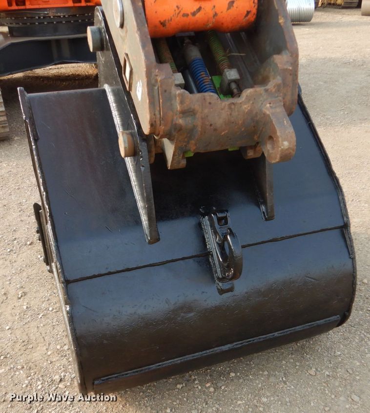 image for item DC8954 2014 Doosan DX225LC-3  excavator