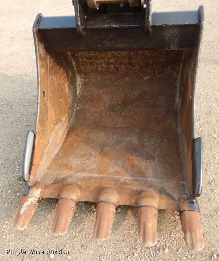 image for item DC8954 2014 Doosan DX225LC-3  excavator