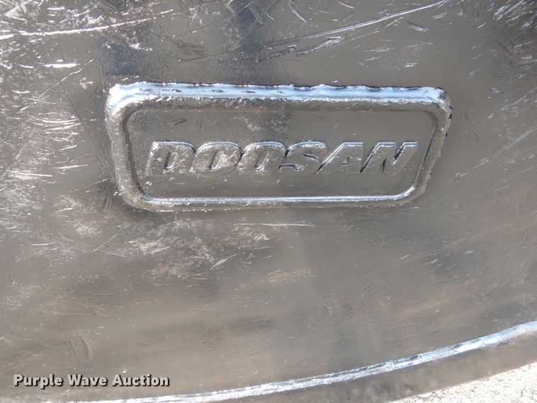 image for item DC8954 2014 Doosan DX225LC-3  excavator