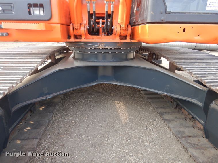 image for item DC8954 2014 Doosan DX225LC-3  excavator