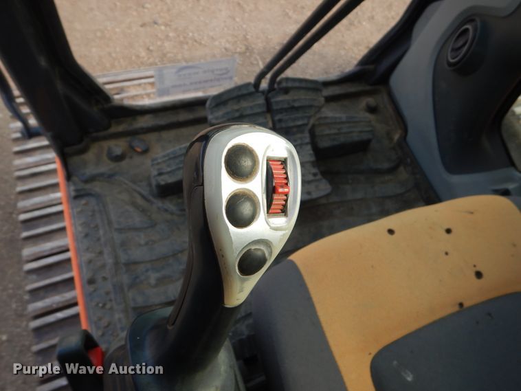 image for item DC8954 2014 Doosan DX225LC-3  excavator