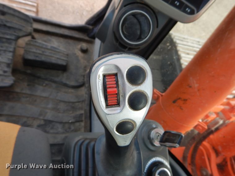 image for item DC8954 2014 Doosan DX225LC-3  excavator