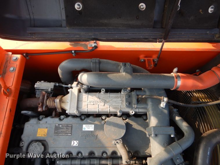 image for item DC8954 2014 Doosan DX225LC-3  excavator