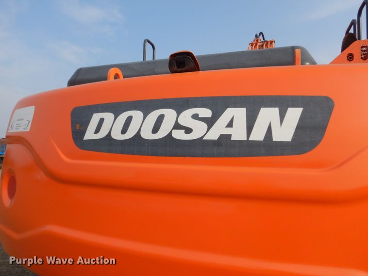 image for item DC8954 2014 Doosan DX225LC-3  excavator