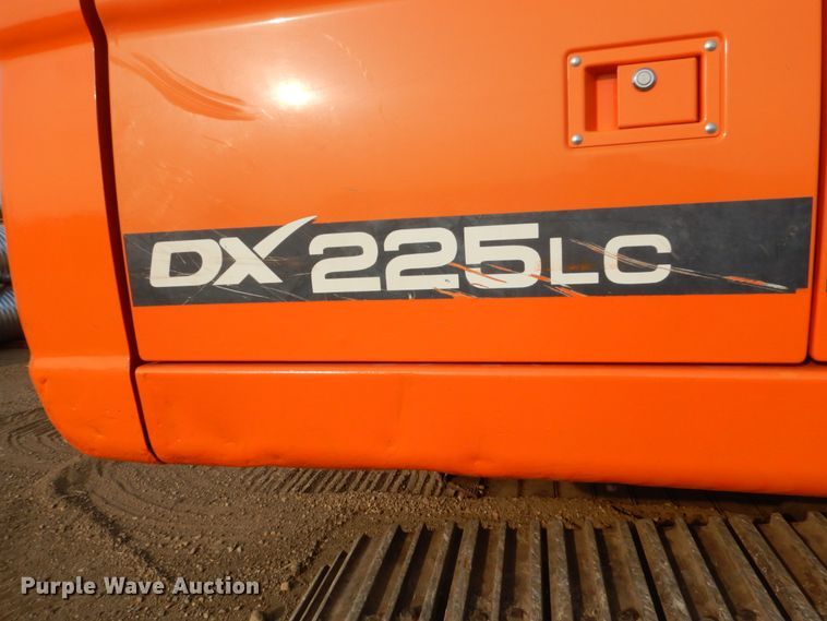 image for item DC8954 2014 Doosan DX225LC-3  excavator