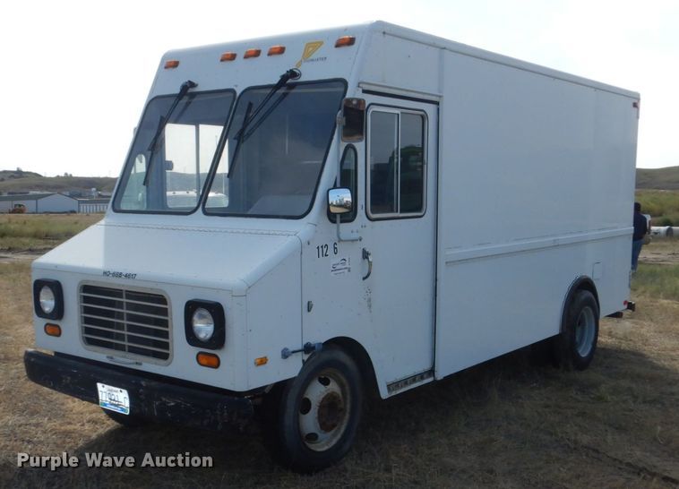 image for item DC8959 1994 Chevrolet P30 Utilimaster  delivery van