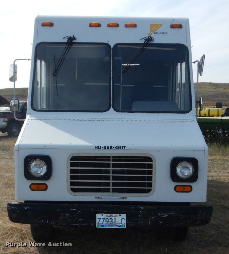 image for item DC8959 1994 Chevrolet P30 Utilimaster  delivery van