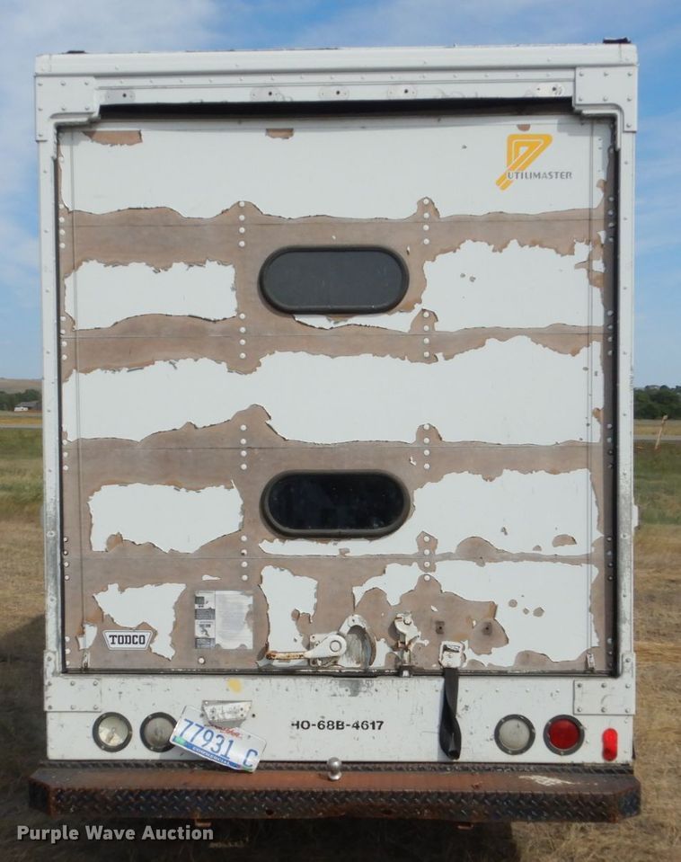 image for item DC8959 1994 Chevrolet P30 Utilimaster  delivery van