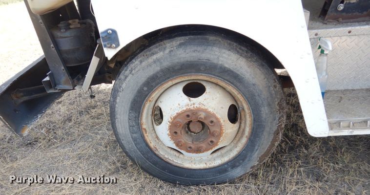 image for item DC8959 1994 Chevrolet P30 Utilimaster  delivery van