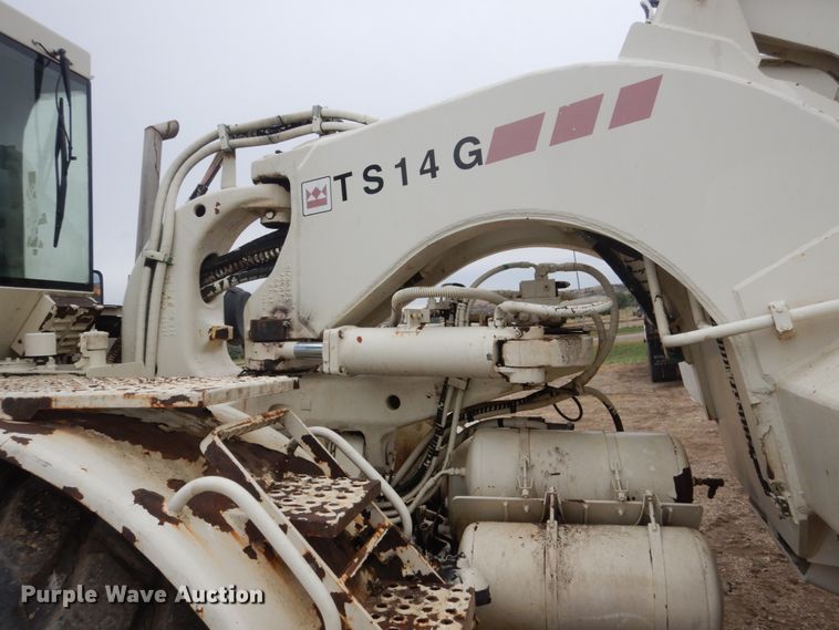 image for item DC8984 2001 Terex TS14G  conventional scraper