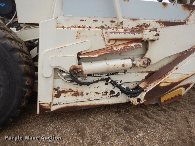 image for item DC8984 2001 Terex TS14G  conventional scraper