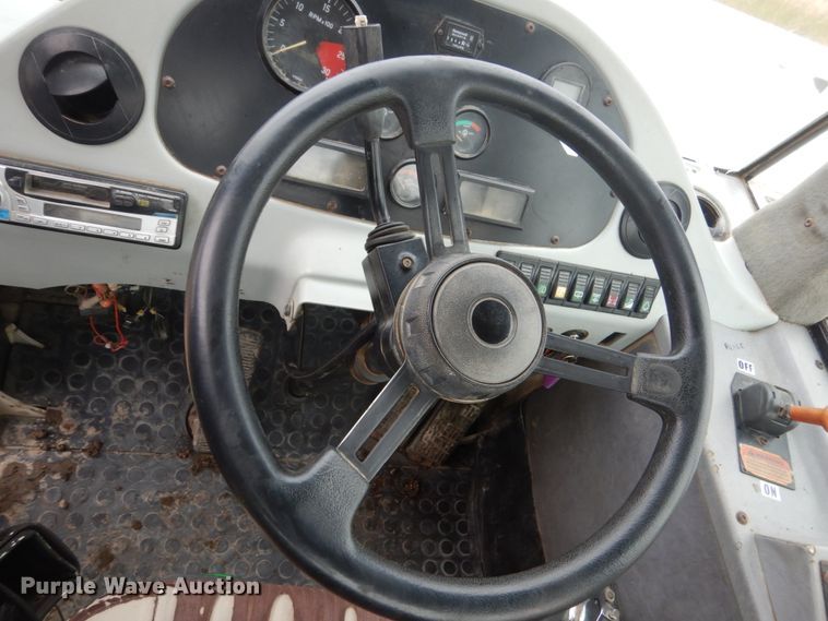 image for item DC8984 2001 Terex TS14G  conventional scraper