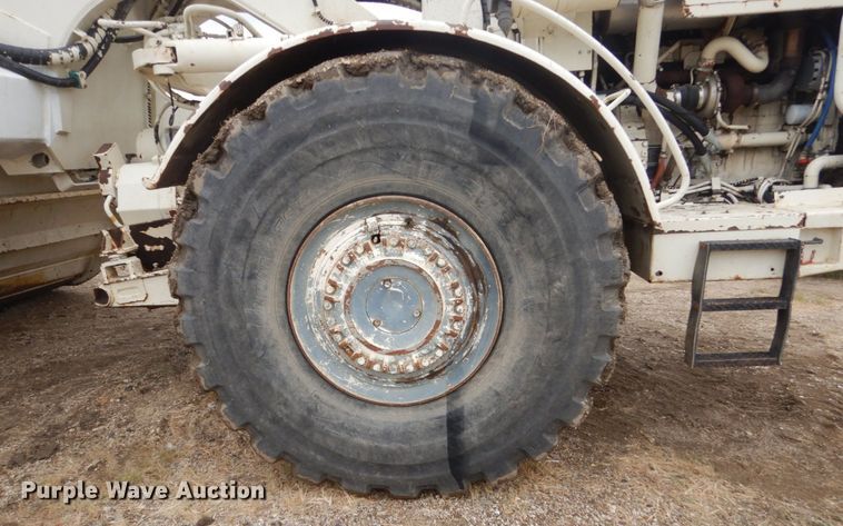 image for item DC8984 2001 Terex TS14G  conventional scraper