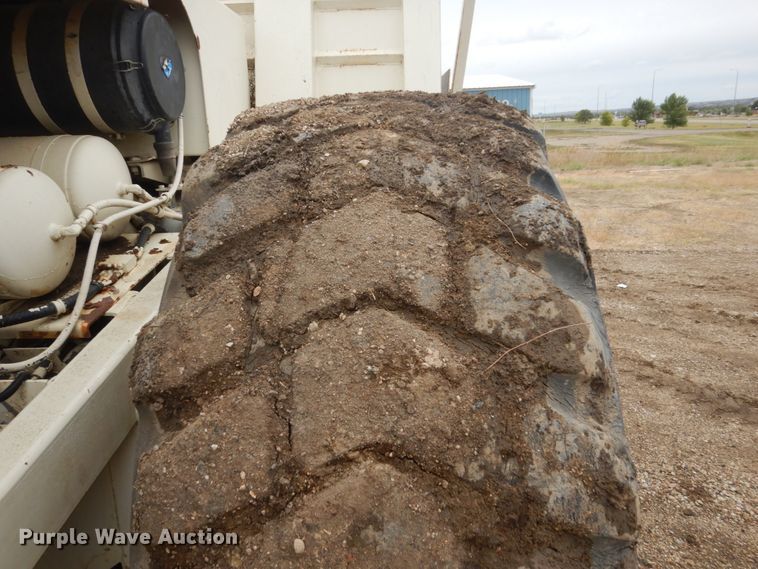 image for item DC8984 2001 Terex TS14G  conventional scraper