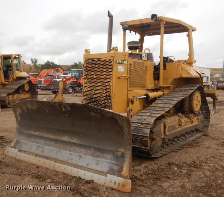 image for item DC8986 1998 Caterpillar D6M XL  dozer