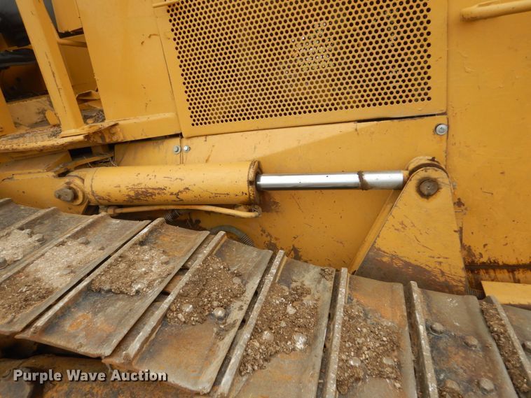 image for item DC8986 1998 Caterpillar D6M XL  dozer