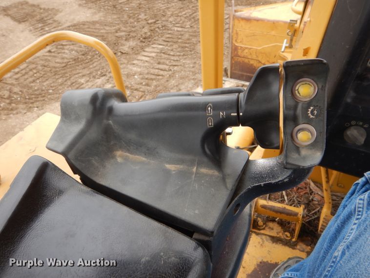 image for item DC8986 1998 Caterpillar D6M XL  dozer