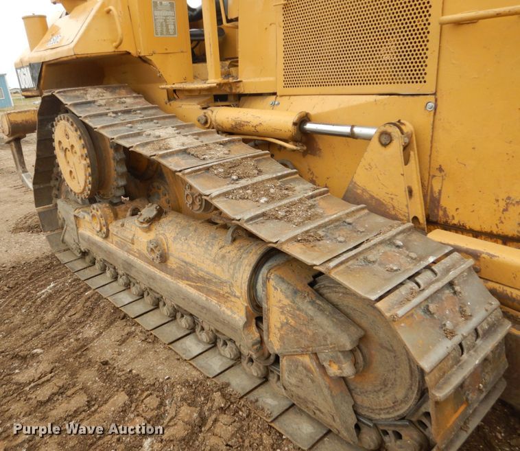 image for item DC8986 1998 Caterpillar D6M XL  dozer