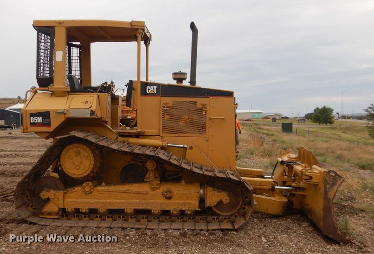 image for item DC8987 1997 Caterpillar D5M XL  Series II dozer