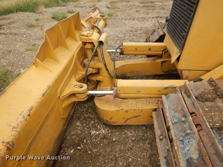 image for item DC8987 1997 Caterpillar D5M XL  Series II dozer