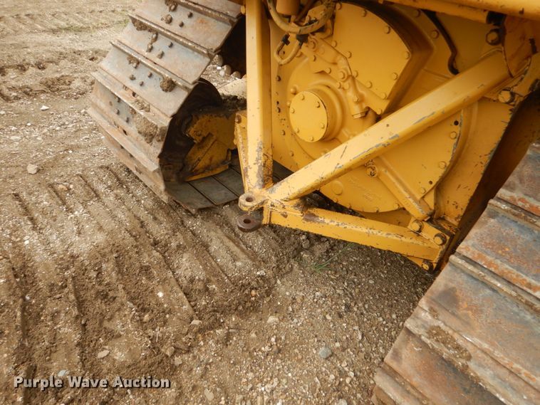 image for item DC8987 1997 Caterpillar D5M XL  Series II dozer