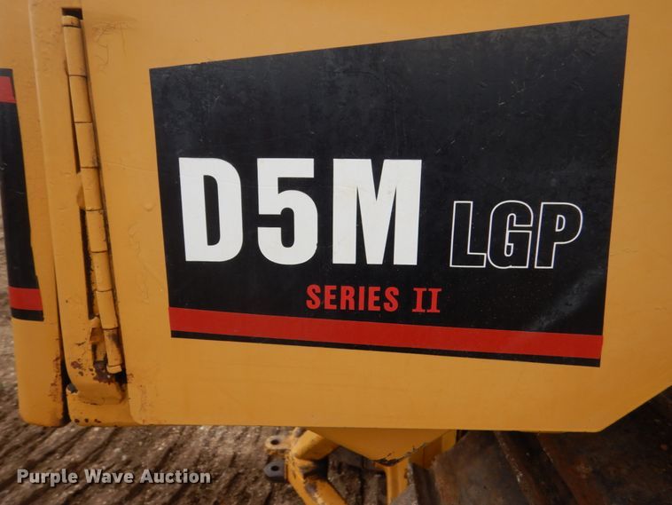 image for item DC8987 1997 Caterpillar D5M XL  Series II dozer