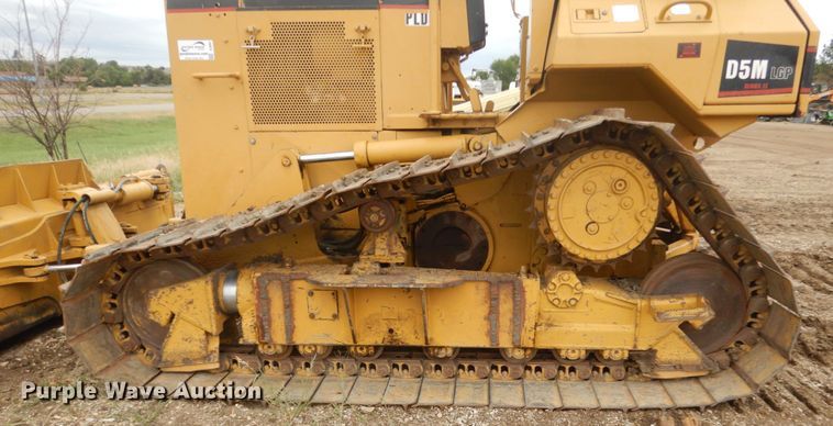 image for item DC8987 1997 Caterpillar D5M XL  Series II dozer