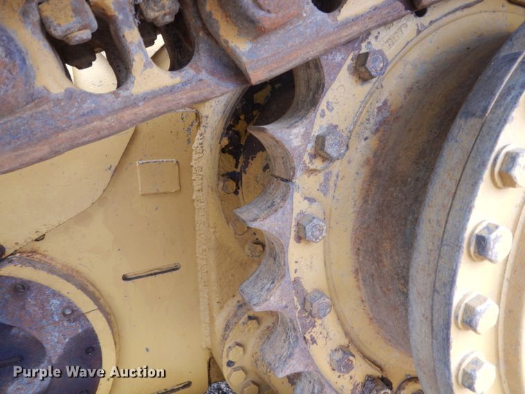 image for item DC8987 1997 Caterpillar D5M XL  Series II dozer