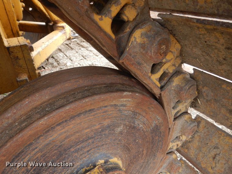 image for item DC8987 1997 Caterpillar D5M XL  Series II dozer