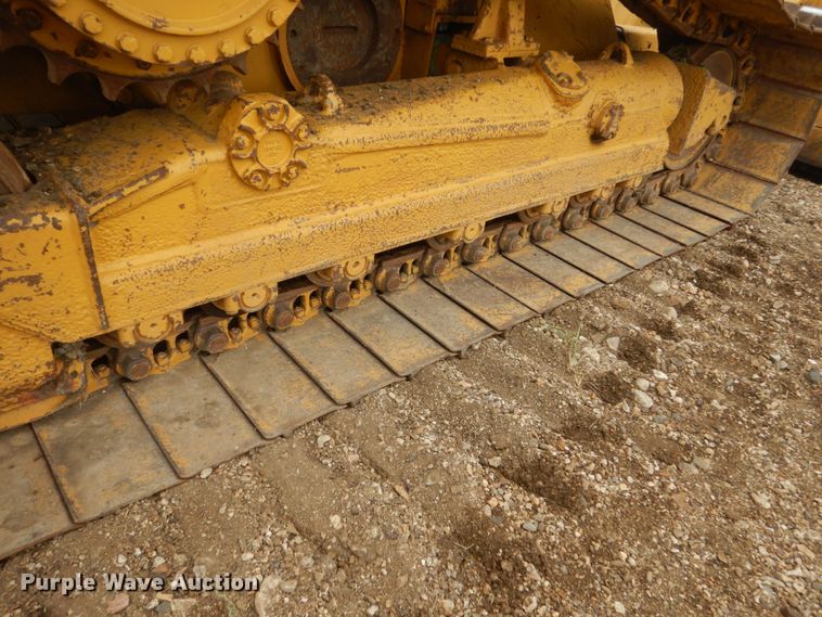 image for item DC8987 1997 Caterpillar D5M XL  Series II dozer
