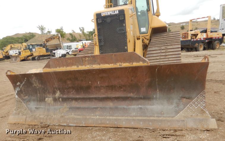 image for item DC8988 2006 Caterpillar D6N LGP  dozer