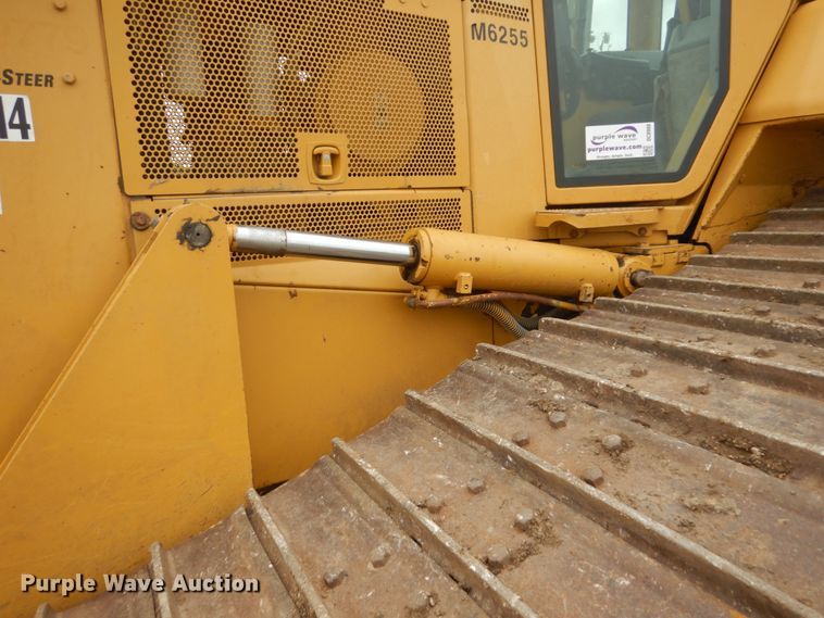 image for item DC8988 2006 Caterpillar D6N LGP  dozer