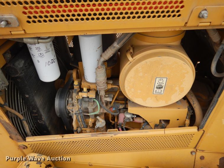 image for item DC8988 2006 Caterpillar D6N LGP  dozer