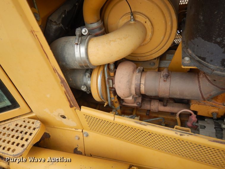 image for item DC8988 2006 Caterpillar D6N LGP  dozer
