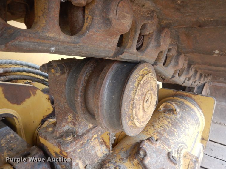 image for item DC8988 2006 Caterpillar D6N LGP  dozer